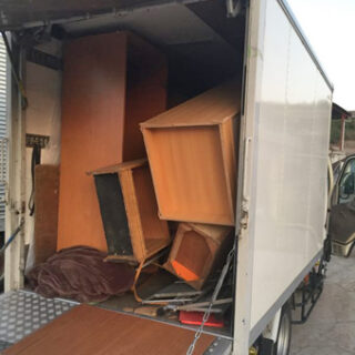 大きな家具、小さな家具、婚礼家具、全て任せてください