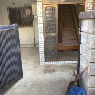 実績写真参考にして下さい かなりお安く作業出来ます。一軒家でも
